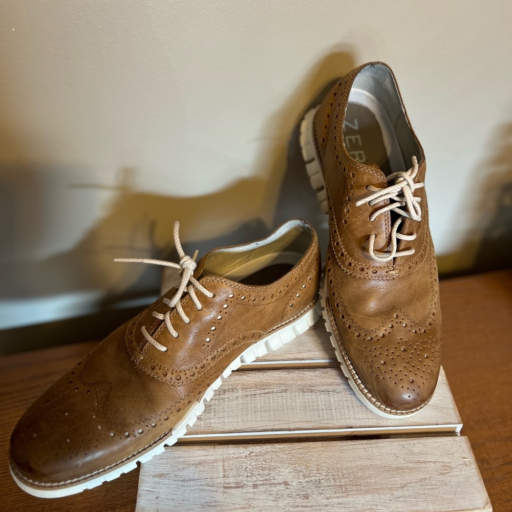 Cole Haan Men’s size 9 wing tip Oxford shoes